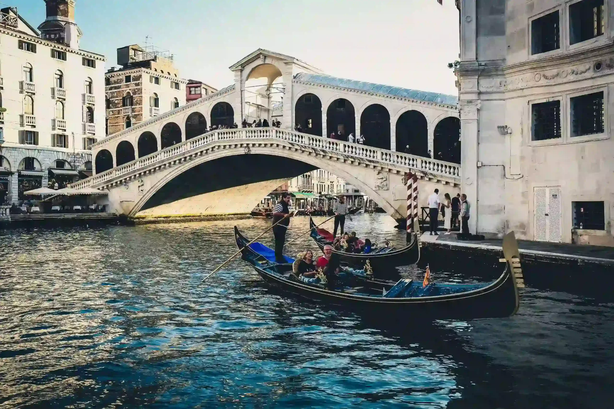 Best Things To Do In Venice: The Rialto Bridge